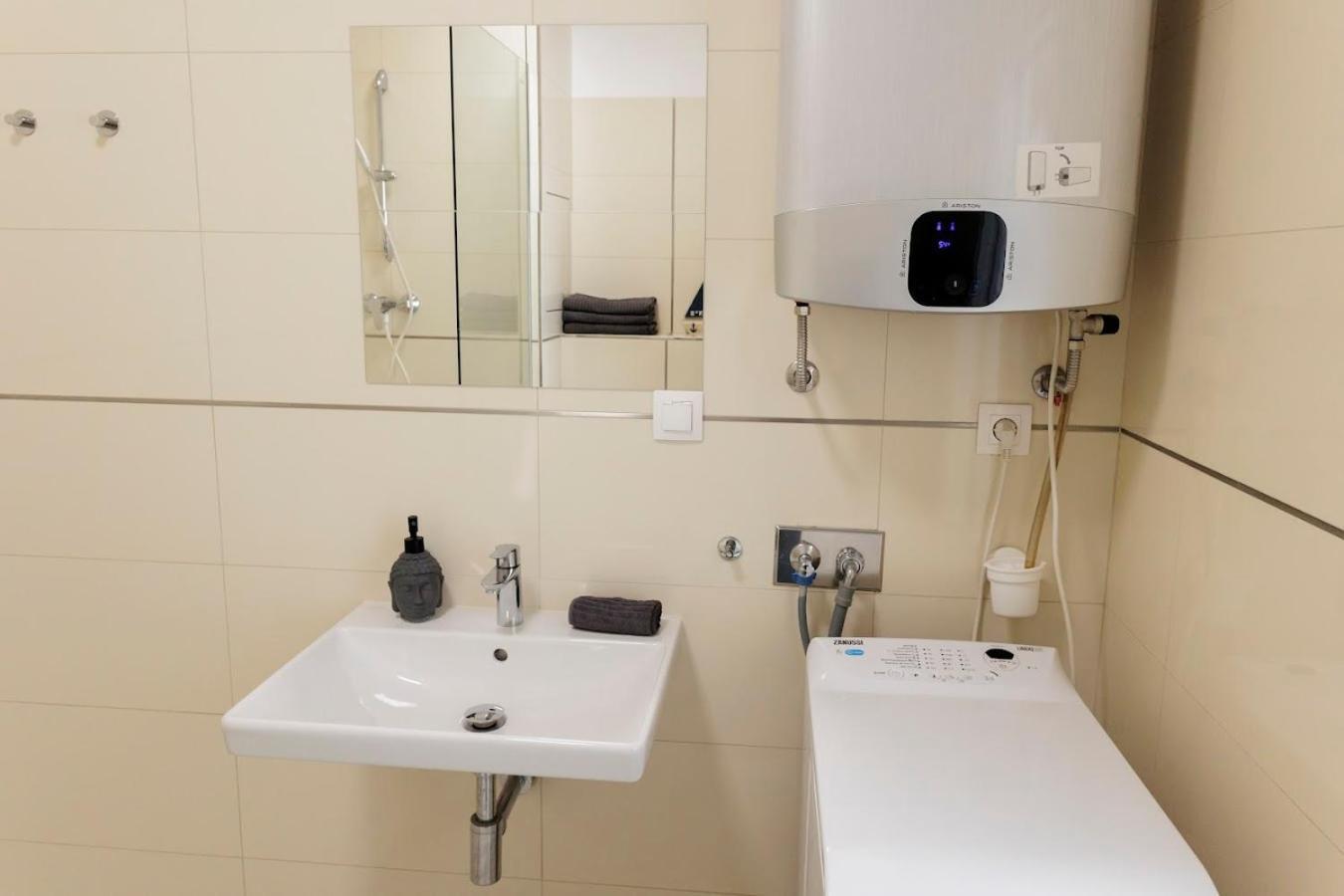 Boutique Flat In Old Town Leilighet Bratislava Eksteriør bilde