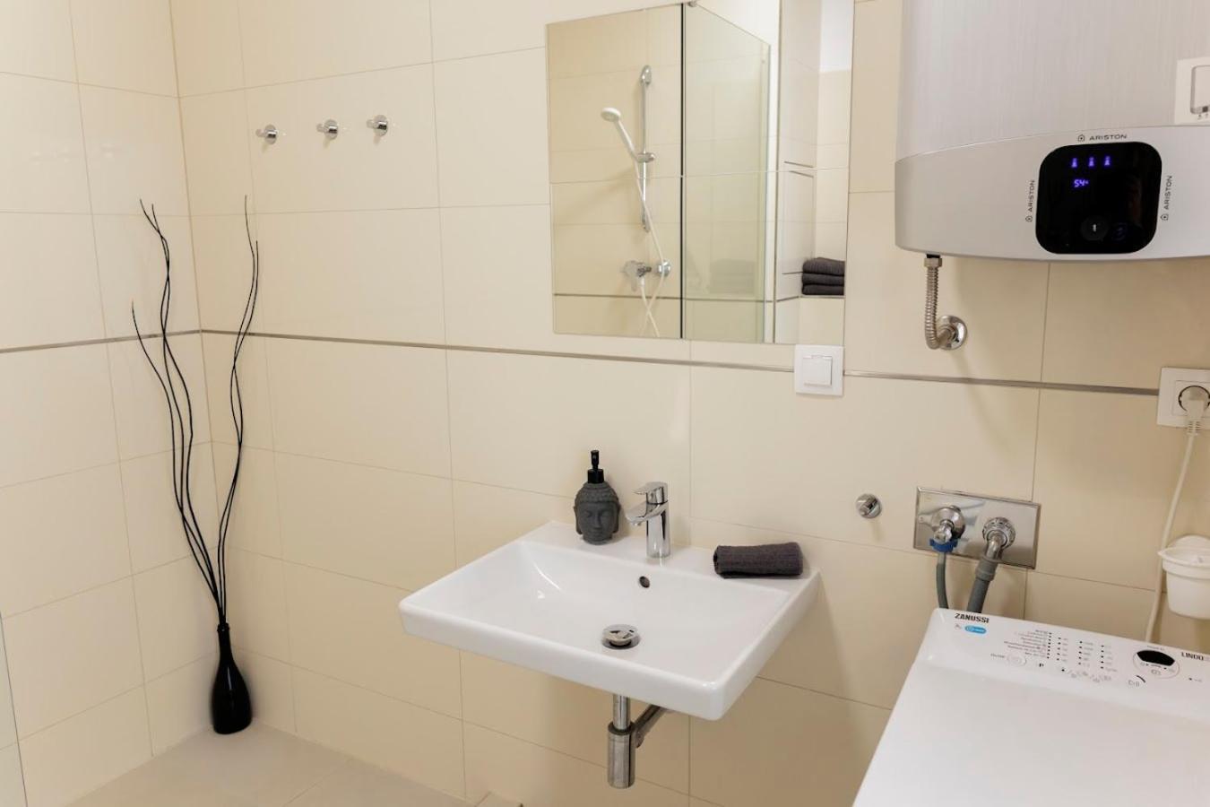 Boutique Flat In Old Town Leilighet Bratislava Eksteriør bilde
